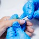 Luva de Vinil para Procedimentos Não Cirúrgicos sem Pó - M Azul Descarpack